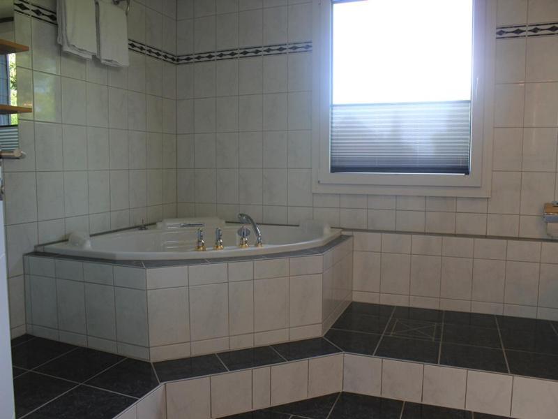 Kanino Monschau Bagian luar foto